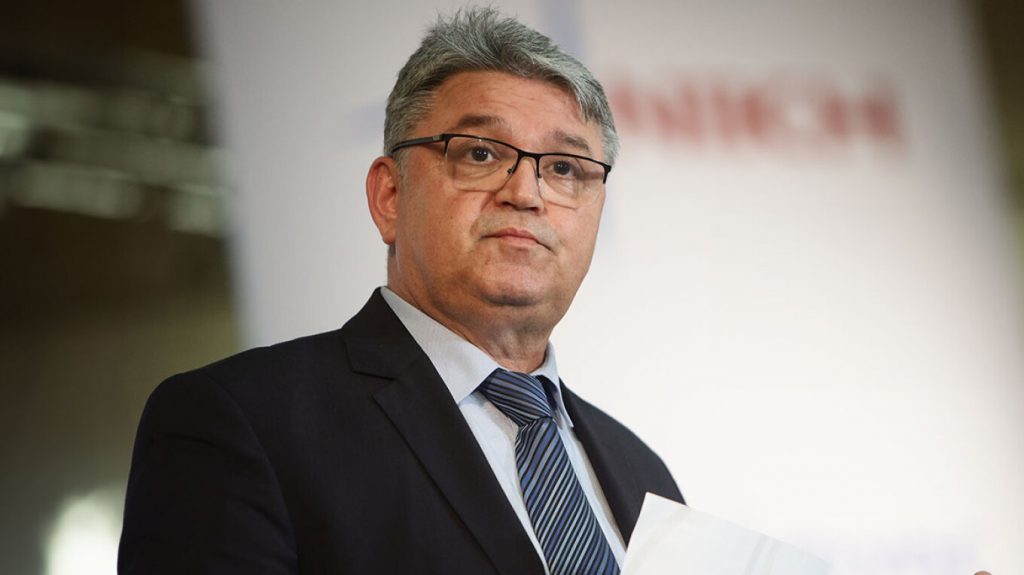 Δημήτρης Νατσιός: Πετάξαμε τη μάνα έξω από το σπίτι, δεν είναι χειραφέτηση είναι σκλαβιά