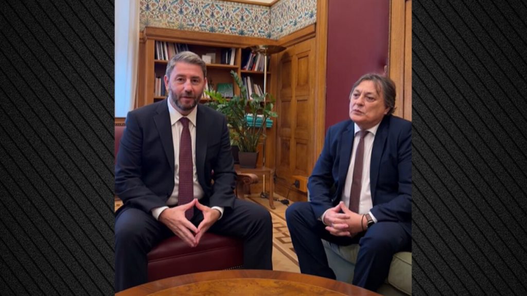 ΠΑΣΟΚ: Τη μεταγραφή Αυλωνίτη ανακοίνωσε ο Ανδρουλάκης - Ένιωσα χαρά, είπε ο βουλευτής που είχε εκλεγεί με τον ΣΥΡΙΖΑ πριν πάει με τον Κασσελάκη