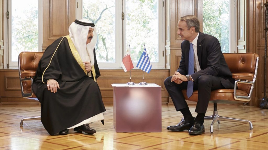 Με τον βασιλιά του Μπαχρέιν συναντήθηκε ο Κυριάκος Μητσοτάκης στο Μαξίμου - Έμφαση σε επενδύσεις και ασφάλεια