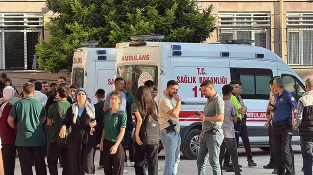 Τουρκία: Ένοπλη επίθεση έξω από λύκειο στη Μανίσα - Τραυματίες μαθητές, αναζητείται ο δράστης