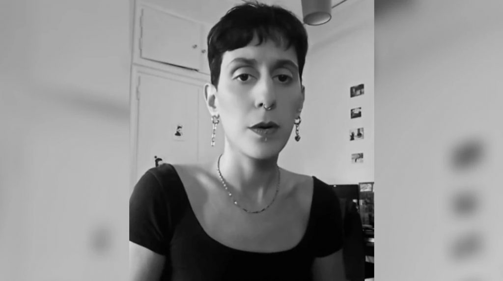 Η Μαριάνα Κατσιμίχα τραγούδησε το «Ώρες μικρές» του Γιώργου Μαζωνάκη
