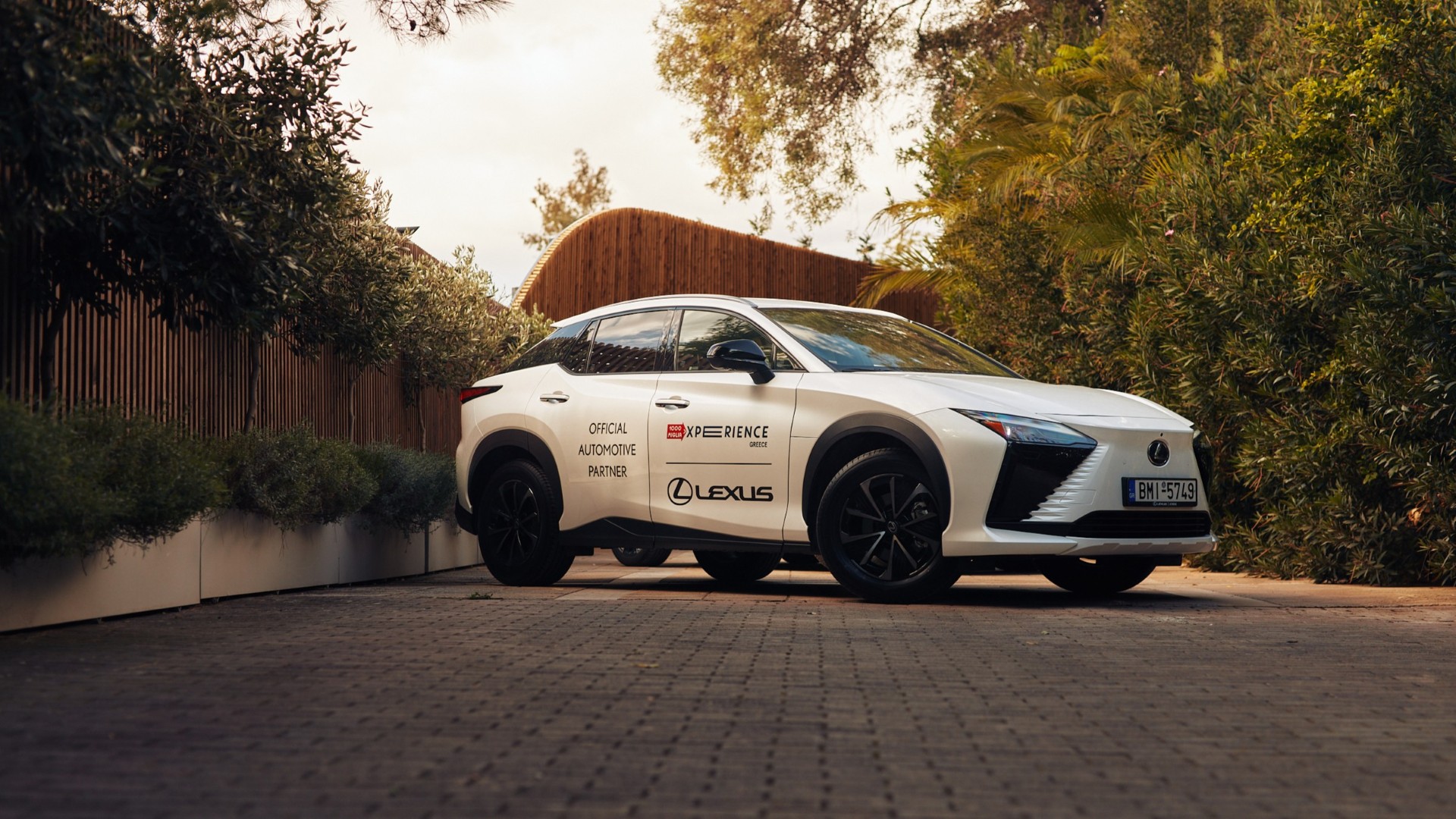 Η Lexus φέρνει την ηλεκτροκίνηση στο 1000 Miglia Experience Greece 2026