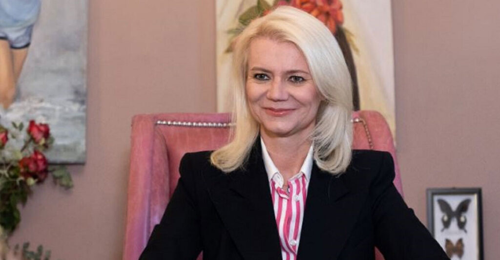 Θάνατος Μαζωνάκη: Διαγραφές μηνυμάτων και ύποπτες αναζητήσεις στο AI αποκάλυψε το κινητό της 56 χρονης γιατρού