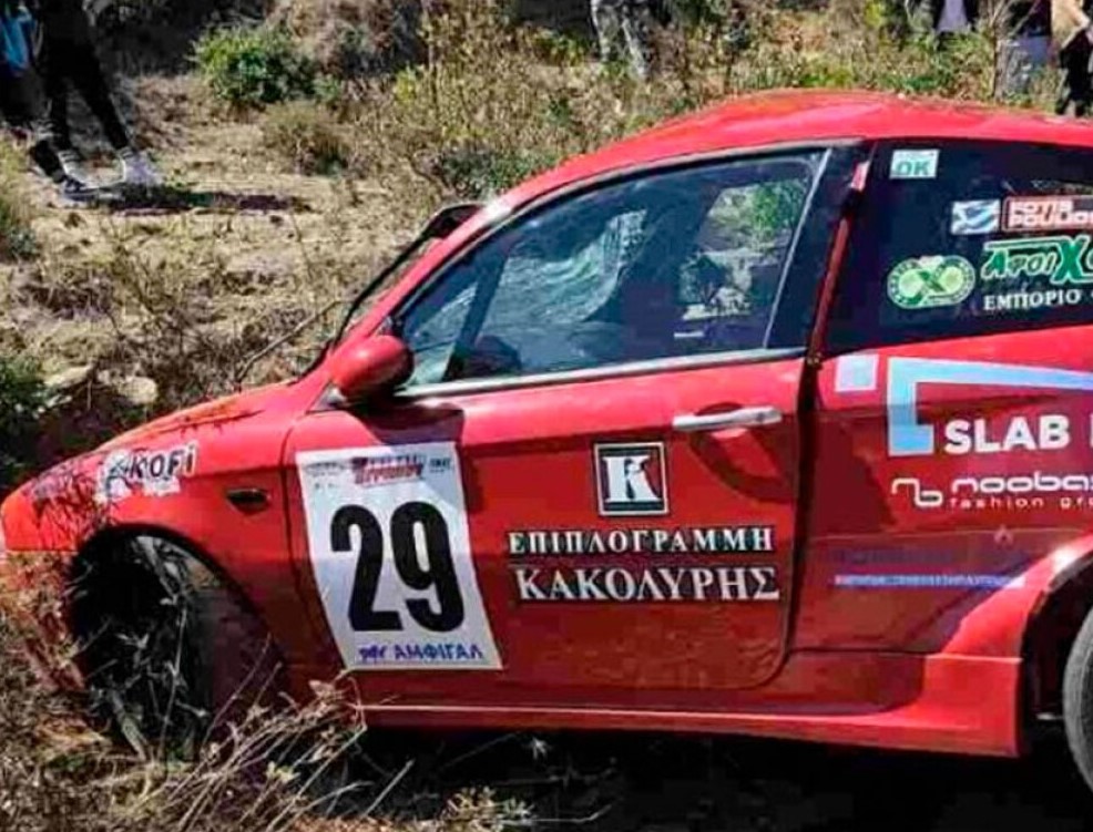 Η στιγμή του τροχαίου του 31χρονου οδηγού αγώνων στην Ανάβαση Αγρινίου που παραμένει διασωληνωμένος - ΒΙΝΤΕΟ