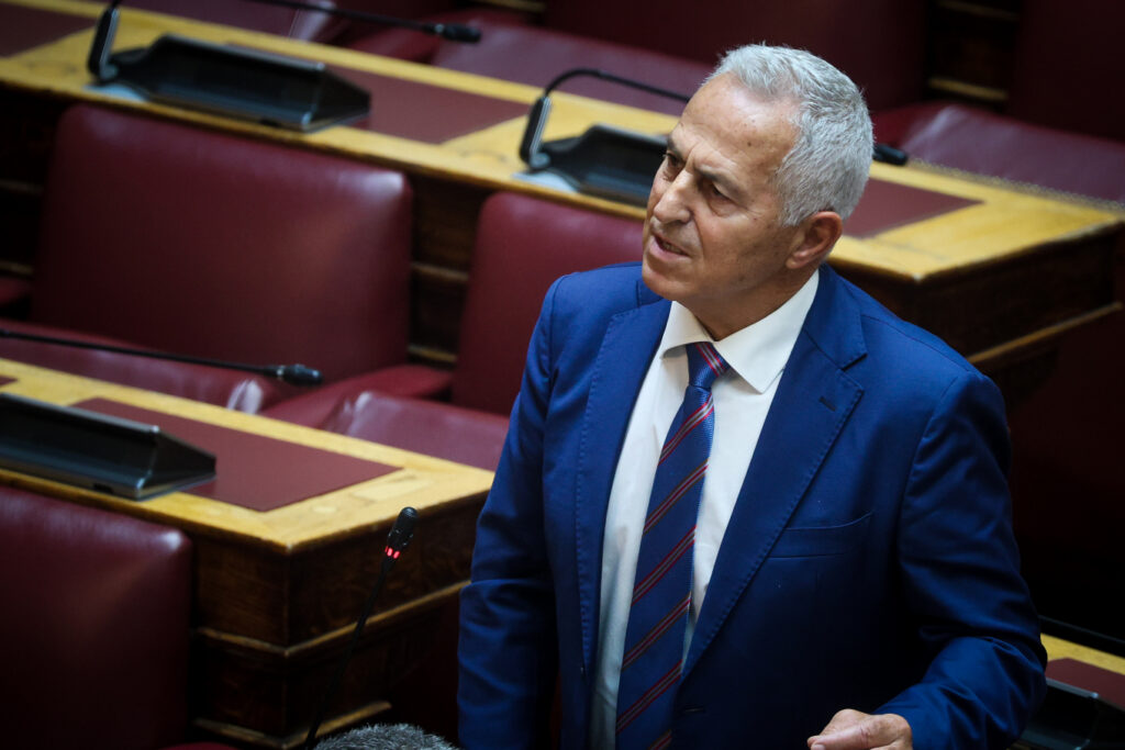 Στο ΠΑΣΟΚ ο Ευάγγελος Αποστολάκης - Ανακοινώθηκε και επίσημα στη Βουλή η ένταξή του στην Κοινοβουλευτική Ομάδα