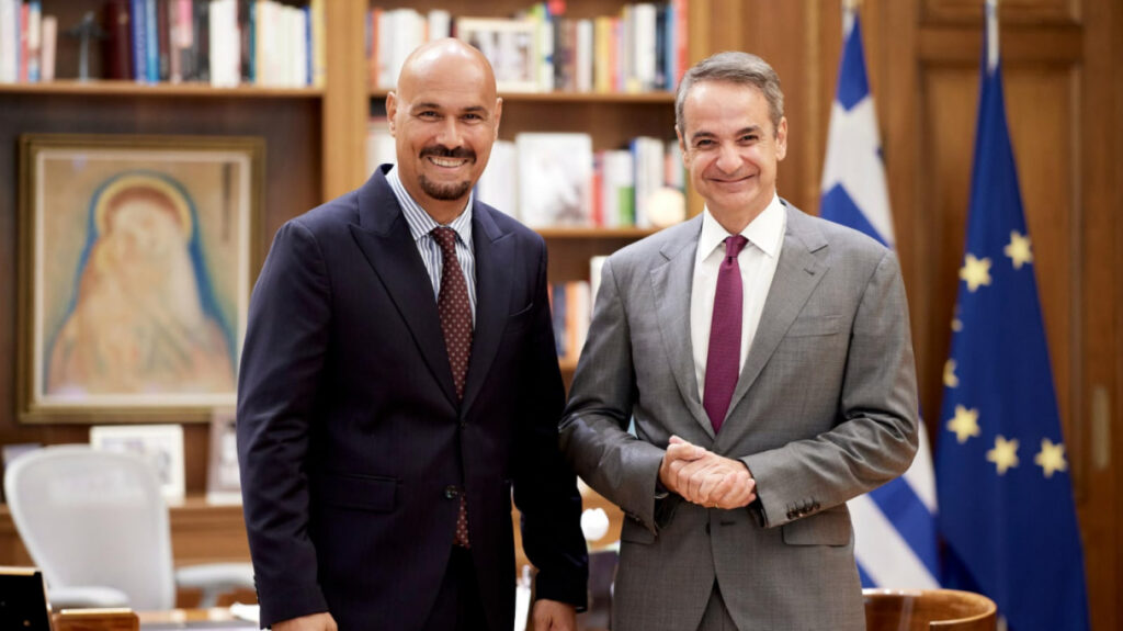 Υποψήφιος στη Β