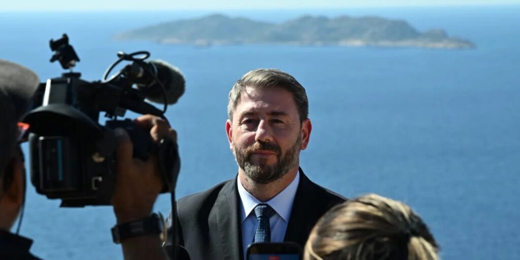 Ισχυρά και αδιαπραγμάτευτα τα κυριαρχικά μας δικαιώματα σε Αιγαίο και Ανατολική Μεσόγειο, είπε ο Νίκος Ανδρουλάκης από το Καστελλόριζο