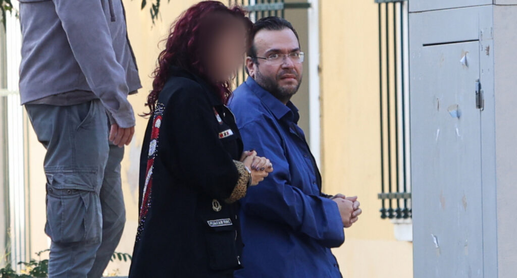 Απάτη κατά του ΕΦΚΑ: Στη φυλακή ο Φίλιππος Καμπούρης, η σύζυγός του και άλλοι τέσσερις