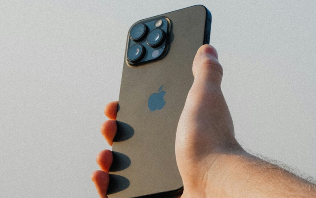 261013170821_apple-iphone