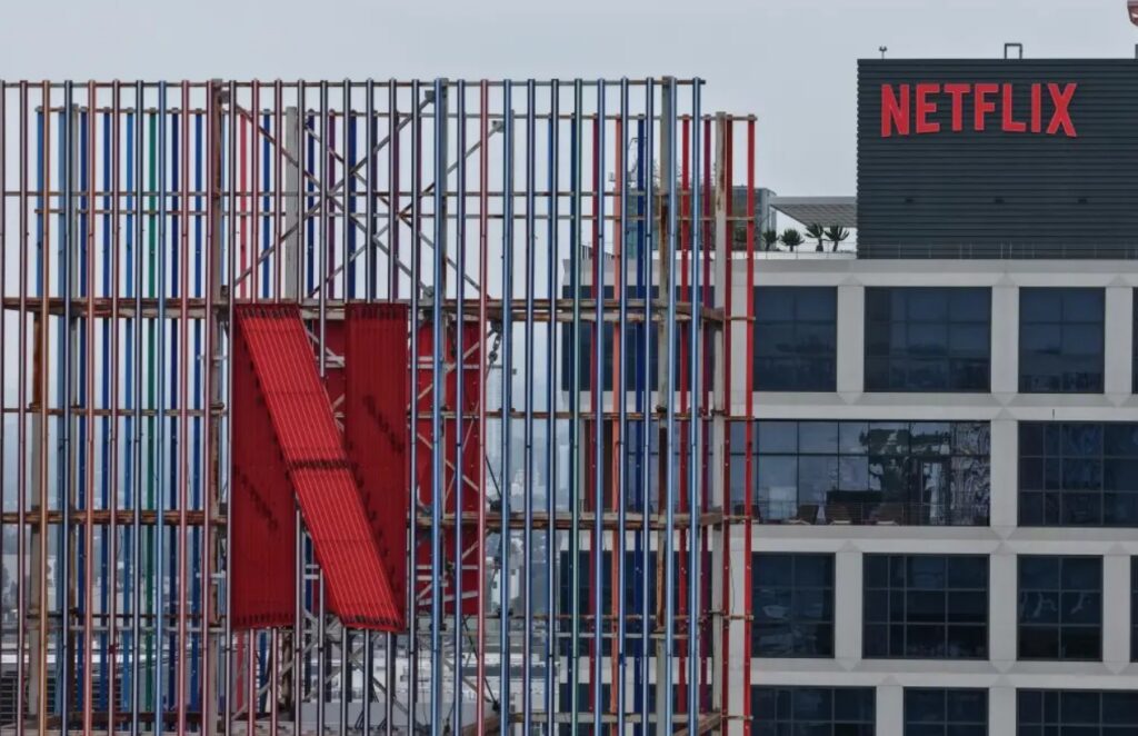 261014182045_netflix