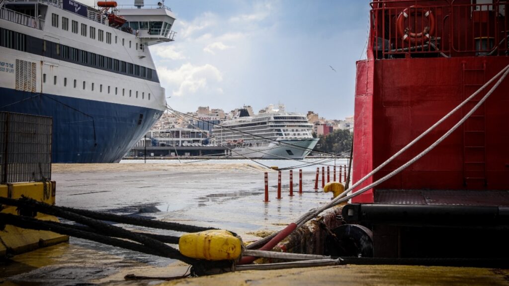 Μετά τις 9 οι αναχωρήσεις από Πειραιά – Τι ισχύει σε Ραφήνα και Λαύριο λόγω των ανέμων