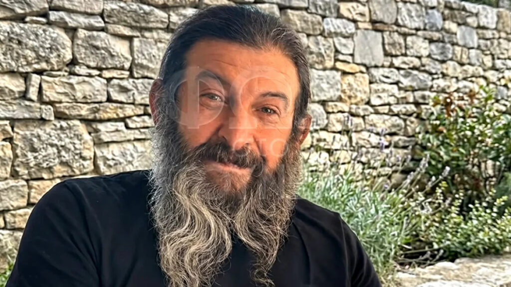 μοναχός