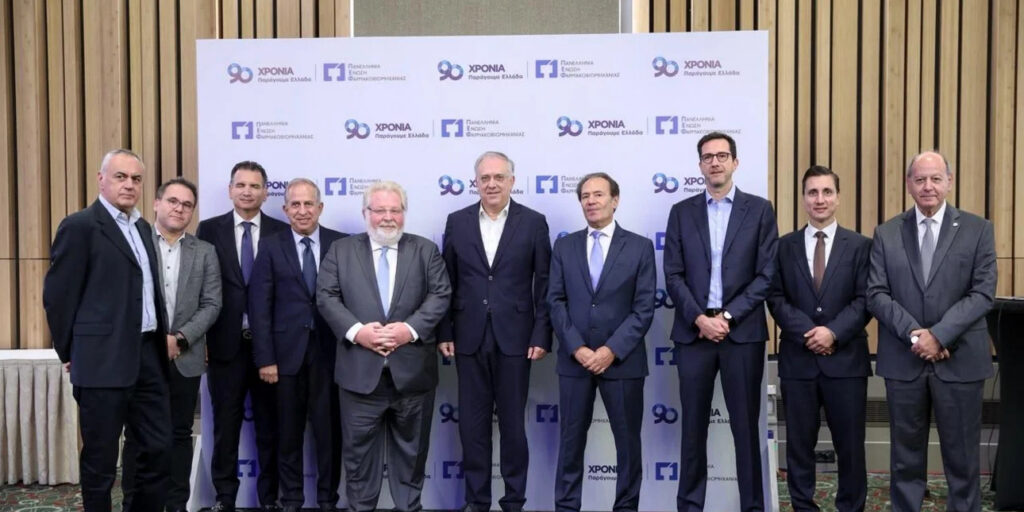 Στόχος η στήριξη στην ελληνική φαρμακοβιομηχανία με τον αναπτυξιακό νόμο και χιλιάδες νέες θέσεις εργασίας, είπε ο Τάκης Θεοδωρικάκος