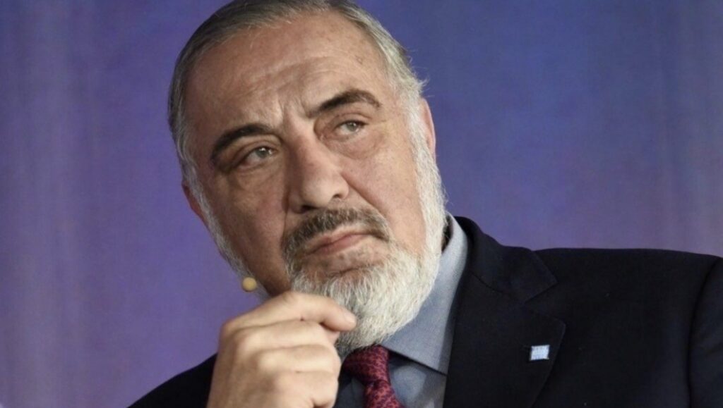 261019181350_tsakos