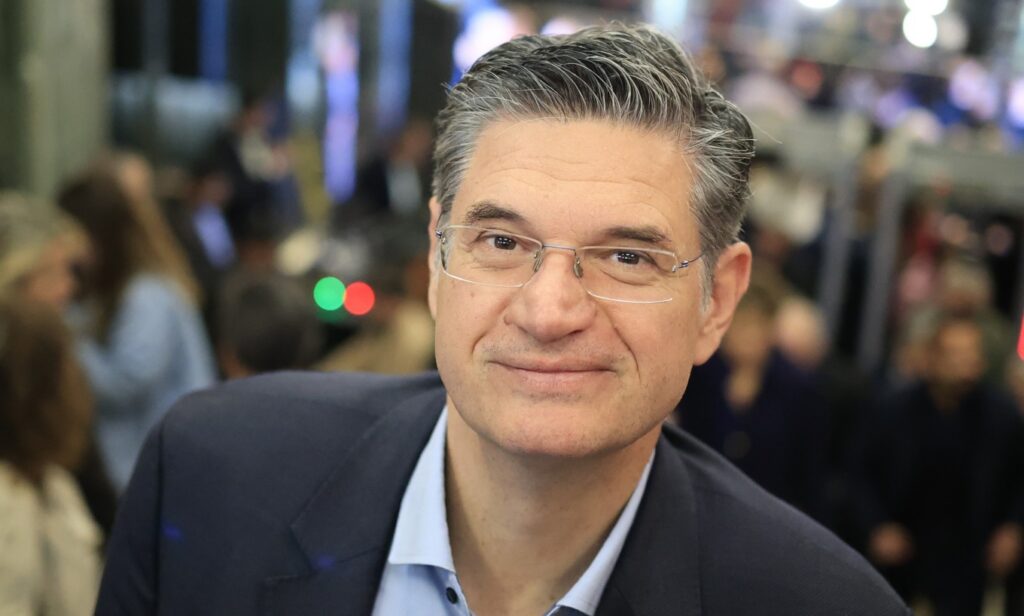 Διονύσης Καλαματιανός: Παραιτήθηκε από βουλευτής και πηγαίνει στον Τσίπρα - «Συμπαρατάσσομαι πολιτικά, προγραμματικά και συναισθηματικά»