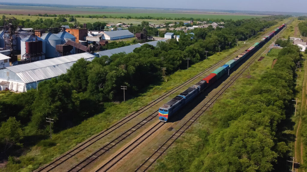 261024162200_russiatrain2-xrm