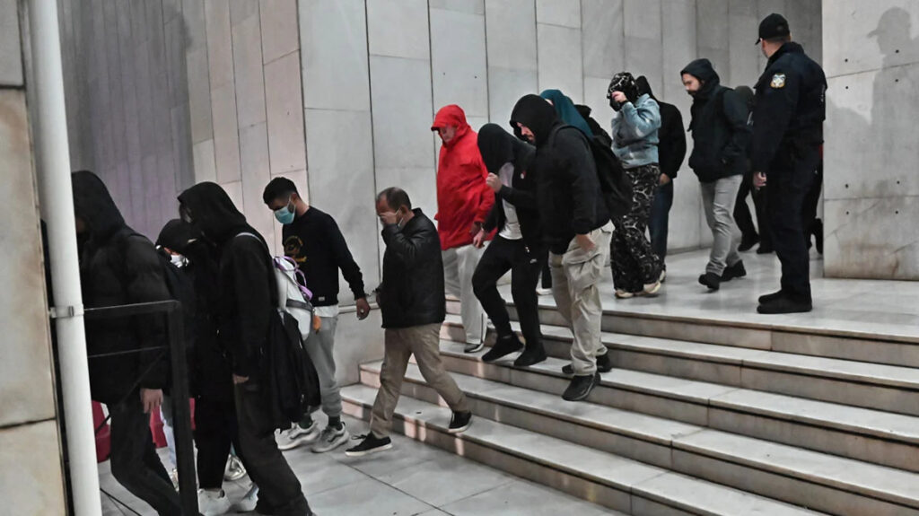 Χωριάτικο: Στον Εισαγγελέα οι 59 συλληφθέντες για τη μεγάλη φορολογική απάτη