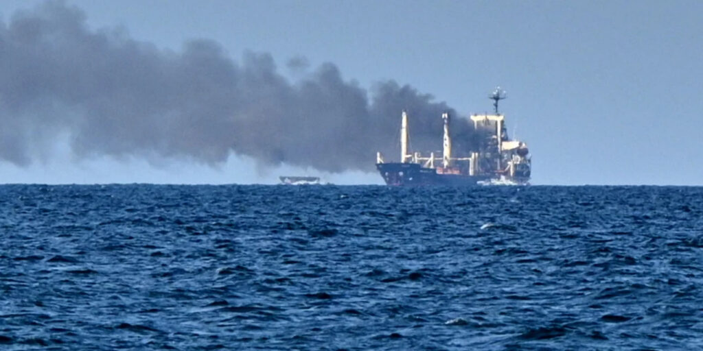 Από drone χτυπήθηκε ελληνόκτητο εμπορικό πλοίο ανοικτά της Βουλγαρίας, στη Μαύρη Θάλασσα