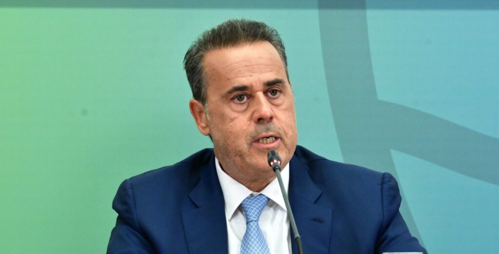 Σ. Παπασταύρου: Ευελιξία μέσω της ρήτρας διαφυγής για τη μείωση του ενεργειακού κόστους, στο επίκεντρο η διασύνδεση Ελλάδας - Κύπρου