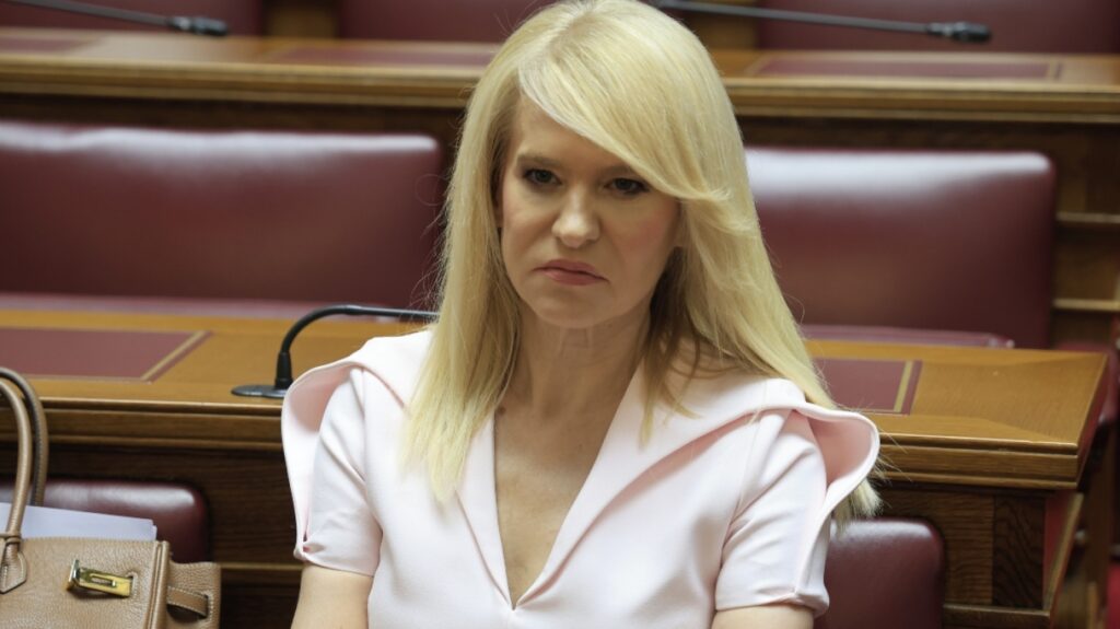Θεοδώρα Τζάκρη: «Με τον Τσίπρα μετά το 2015 δεν τον ήπιαμε, τον ρουφήξαμε» - Τι είπε για το εάν θα ενταχθεί στο ΠΑΣΟΚ